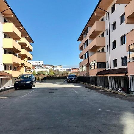 Garsoniera- Bulevard Dem Radulescu Ramnicu Valcea Exterior photo